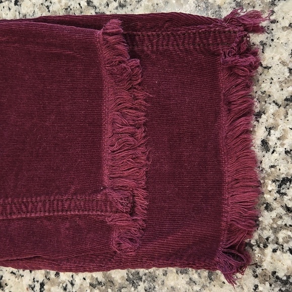 FREE PEOPLE BURGUNDY CORDUROY BUTTON FLY ANKLE/CROPPED SKINNY JEANS. SIZE 27. - Picture 7 of 7